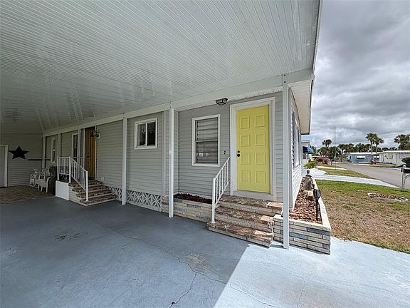 4th image of 413 Cervina Dr N