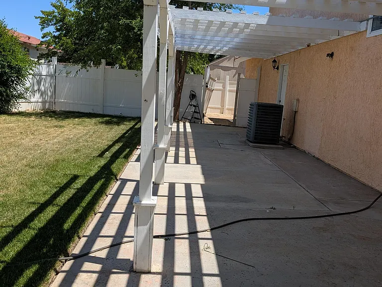 239 Katherine Ct — Photo 11