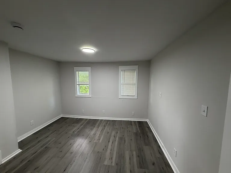 63 Chicago Ave — Photo 9