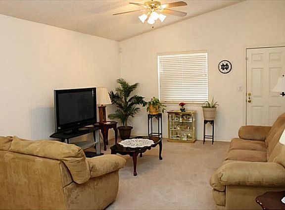 4th image of 640 Esmeralda Armendariz Ave