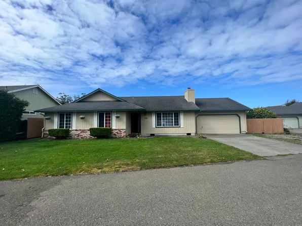 1081 Nelson Way, McKinleyville, CA 95519