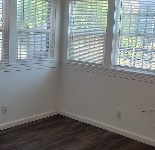 836 W 40th Pl — Photo 22