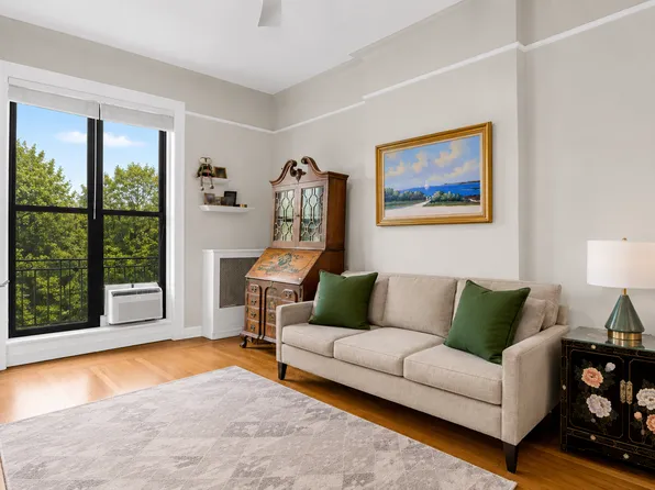 24 Riverside Dr #3B, New York, NY 10023