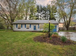 1913 Cheryl St, Goshen, IN 46526