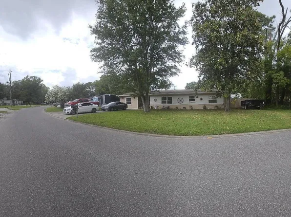 3911 ROSETREE Drive, Jacksonville, FL 32207