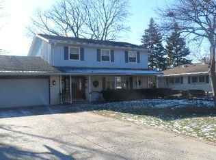 471 Killarney Pass Cir, Mundelein, IL 60060