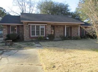 3889 Strathmore Dr, Montgomery, AL 36116