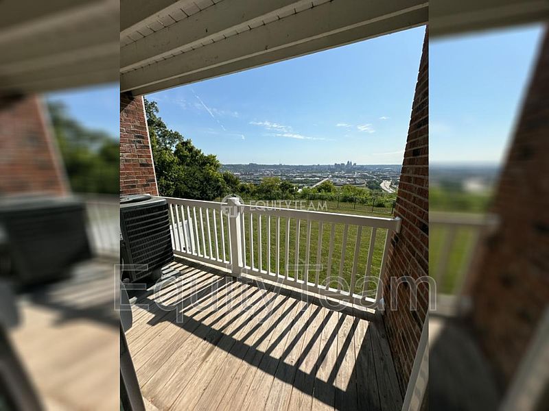 1st image of 2600 Bushnell St #11
