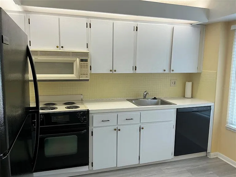 2207 Belleair Rd #B22 — Photo 7