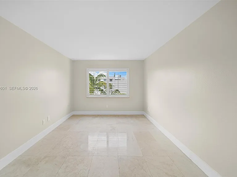 1610 Lenox Ave #316 — Photo 24