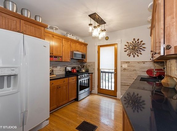 4th image of 311 South Ave
