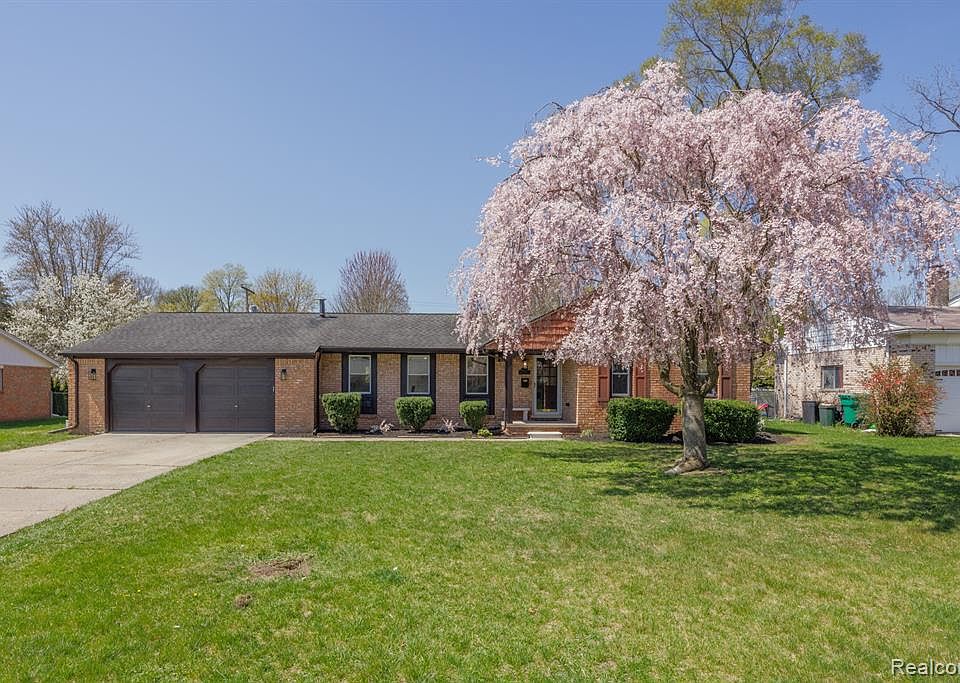 46123 Hecker Dr, Utica, MI 48317 Zillow