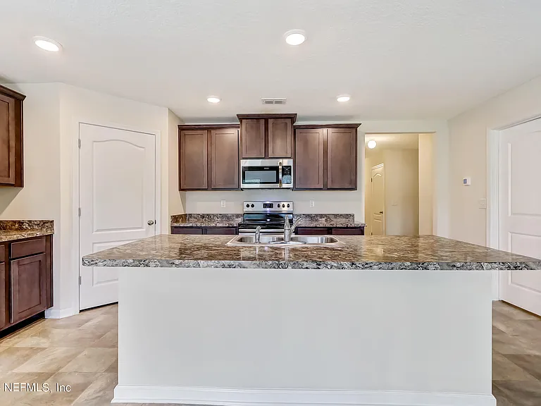 70 Cody St — Photo 13