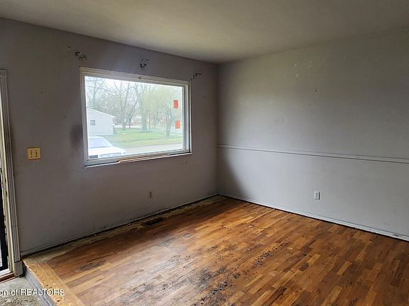 4th image of 5656 Ashley Dr