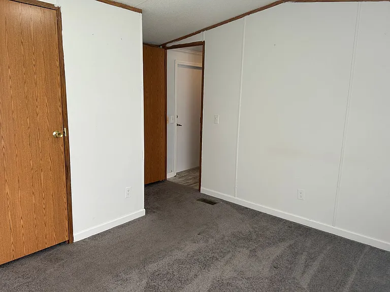 21759 Landwood Trl — Photo 7