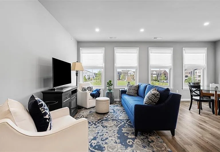 303 Tillary Ln #201 — Photo 11