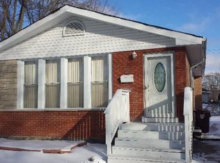 371 Iris Ln, Chicago Heights, IL 60411