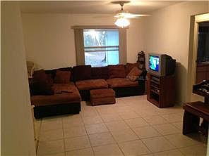 1st image of 808 4th St