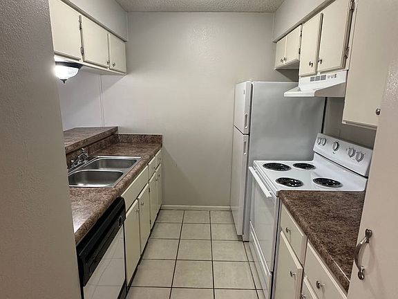 5th image of 6695-3 Whispering Oak Pl