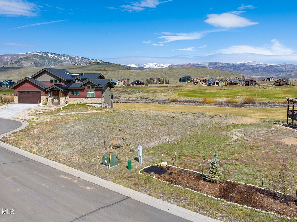 2nd image of 491 MOUNTAIN SKY Court