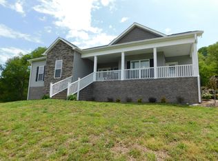 8067 Dry Creek Rd, Mount Pleasant, TN 38474