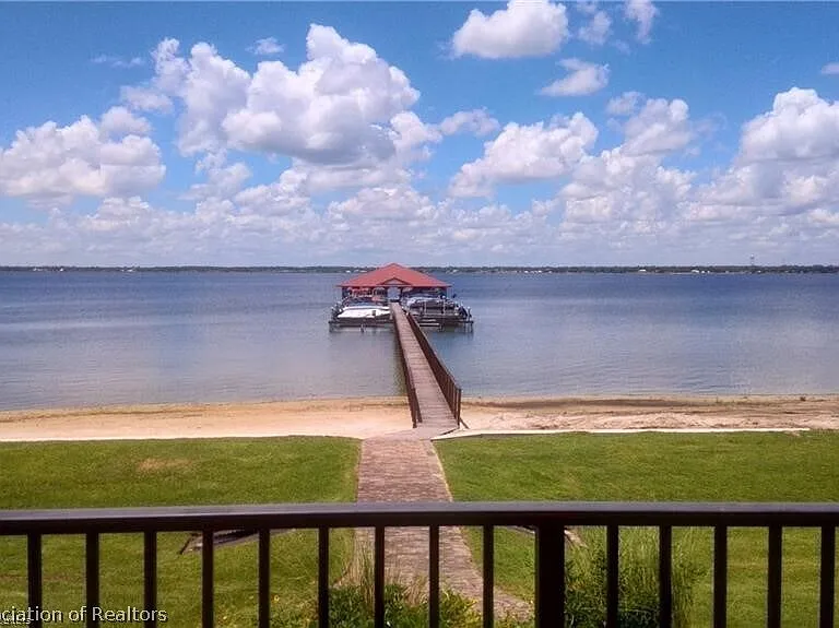 2351 Lakeview Dr #A — Photo 2