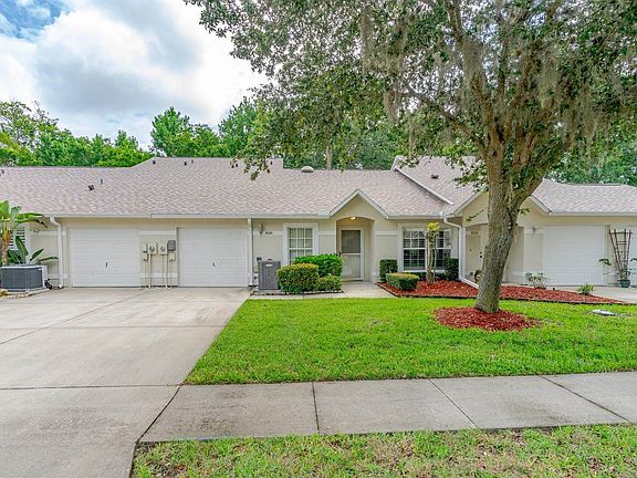 2nd image of 3020 Oak Hammock Dr