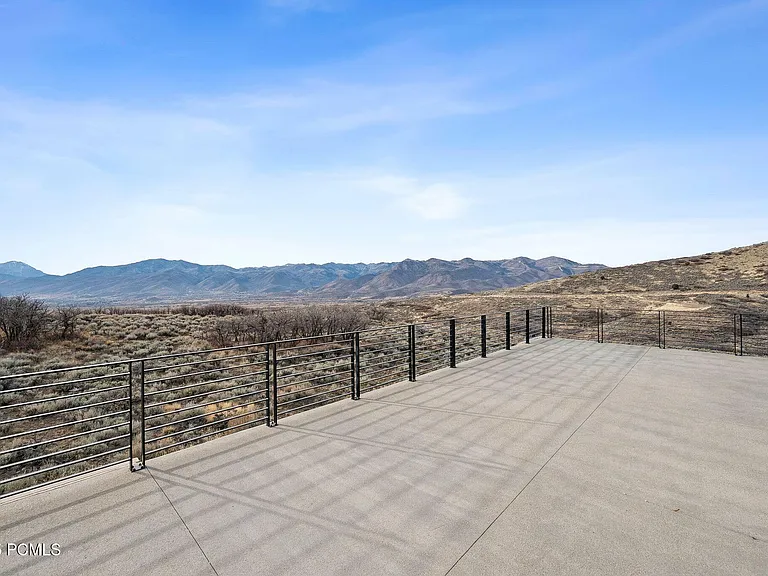 2005 Lookout Peak Cir — Photo 24