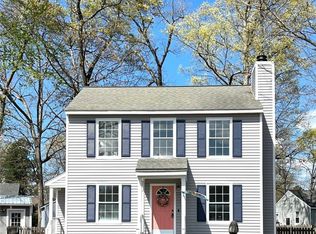 12 Courtside Ln, Ashland, VA 23005