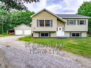 96 Delano Dr, Norway, ME 04268