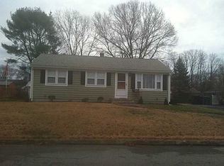 132 Almy St, Warwick, RI 02886