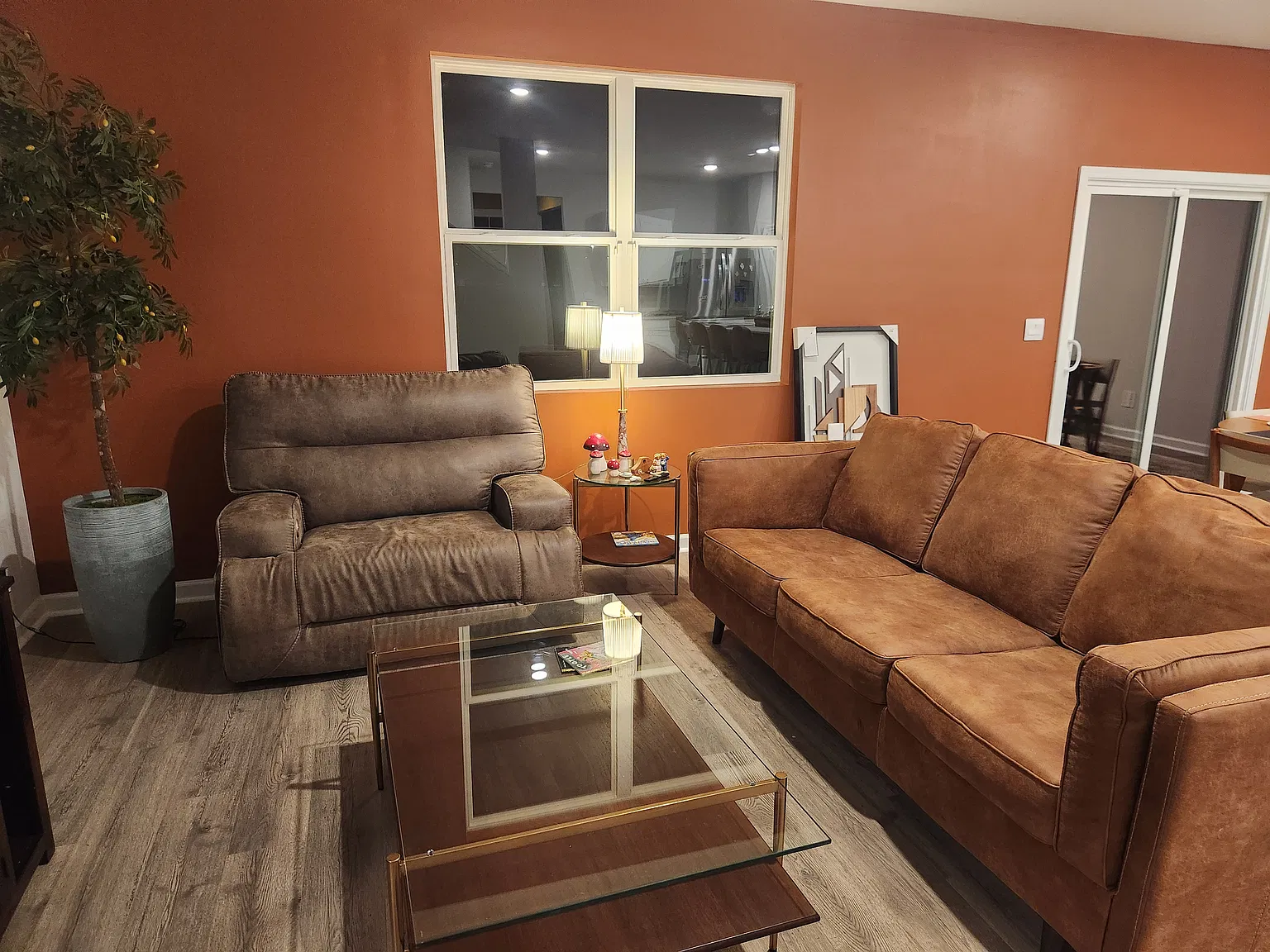 1 bed, 2511 sqft, $700 — Photo 2