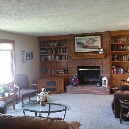 3rd image of 5135 Runnymede Dr