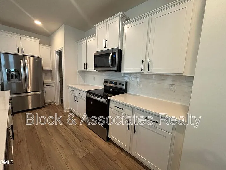5128 Ranger Grove Way — Photo 17