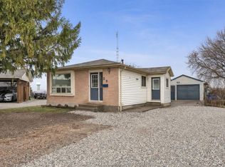 20 Kensington Sq, Chatham Kent, ON N8A 4V6