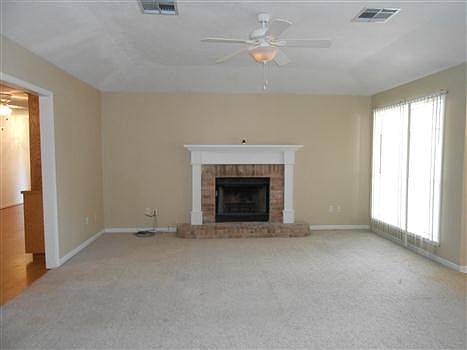 5th image of 1934 Crawford Dr