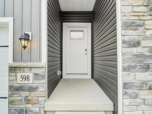 5th image of 598 Penwell Dr