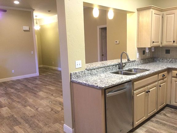 4th image of 13 Windtree Park