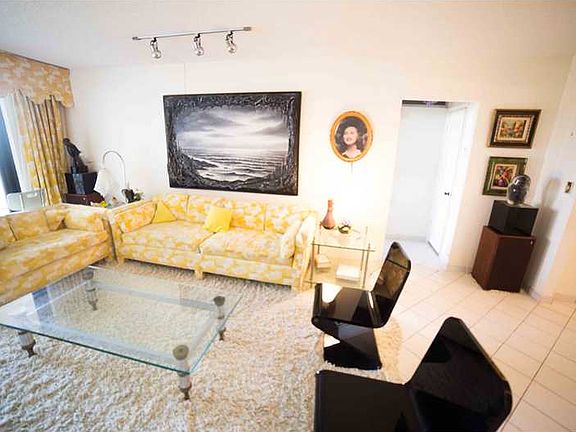 3rd image of 1111 Crandon Blvd APT A705