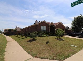 1101 Castle Springs Rd, Fort Worth, TX 76134