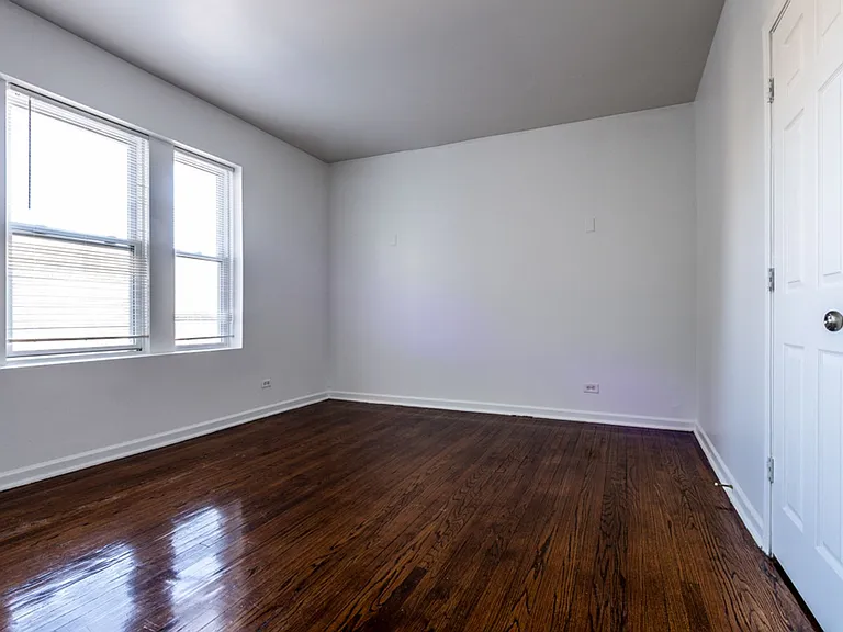 7409 S Yates — Photo 15