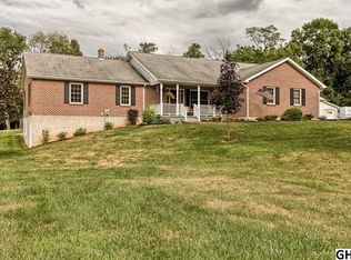 10 Royal Dr, Carlisle, PA 17015