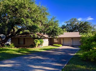 1114 Haltown Dr, San Antonio, TX 78213