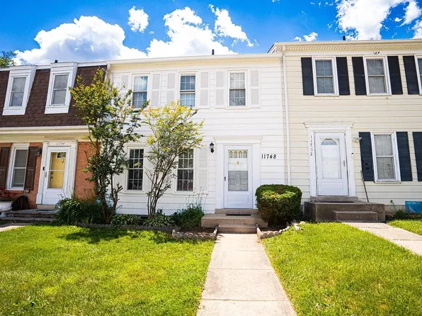 11748 Trophy Ct, Germantown, MD 20876