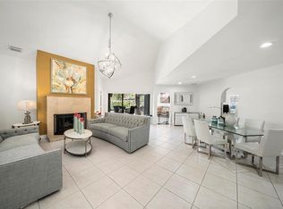 9420 NW 18th Mnr, Plantation, FL 33322