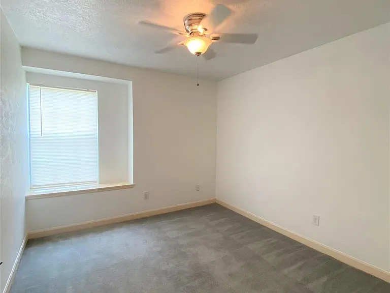 6918 Springcrest Ct — Photo 27