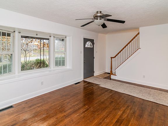 4th image of 174 Saint William Dr