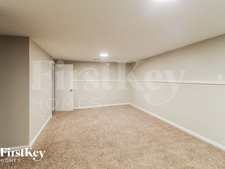 732 Harness Ct — Photo 14