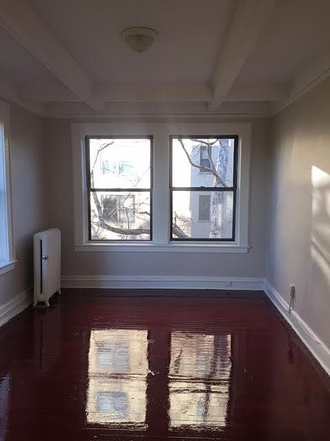 1st image of 162 Prospect St