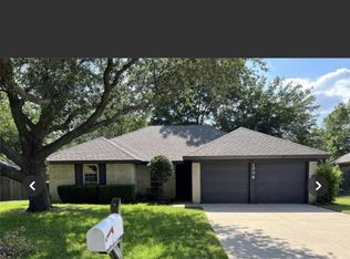 1006 Kane St, Benbrook, TX 76126